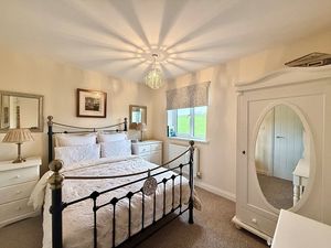 Photo 24- click for photo gallery